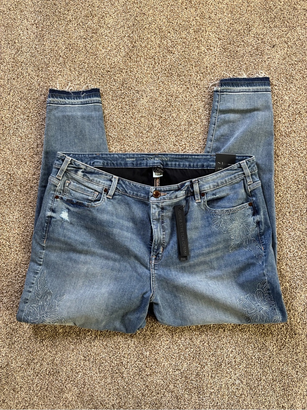 *NEW* Lane Bryant Super Stretch Embellished Jeans - Size: 22R